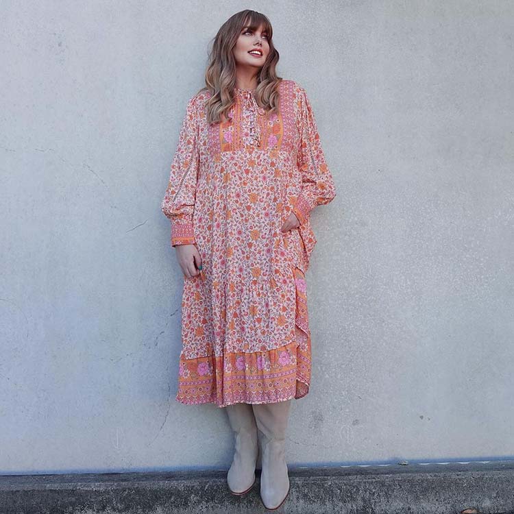 Mel in a printed boho inspired dress | 40plusstyle.com