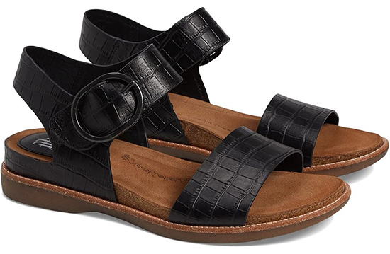 Best shoes with arch support: Söfft Bali Sandals | 40plusstyle.com