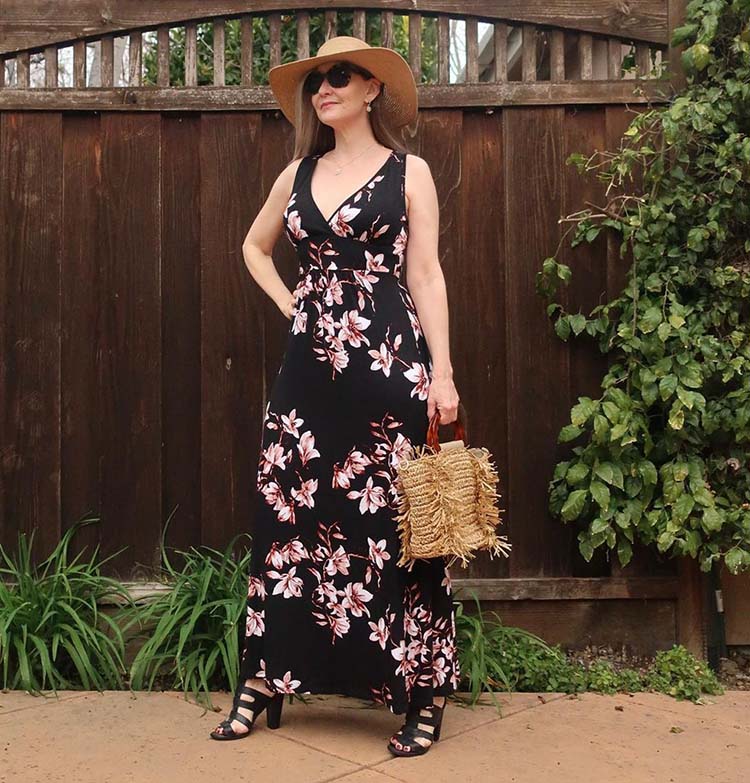 Floral outfits - Dawn Lucy in a floral maxi dress | 40plusstyle.com