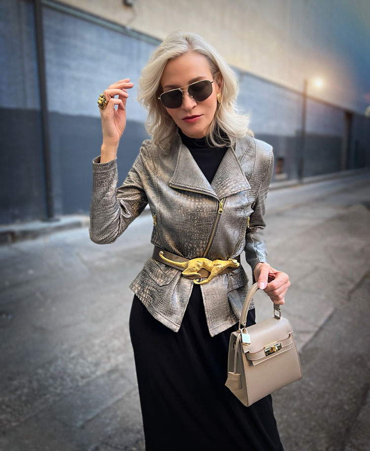 Silver outfits - Jamie wearing a silver moto jacket | 40plusstyle.com