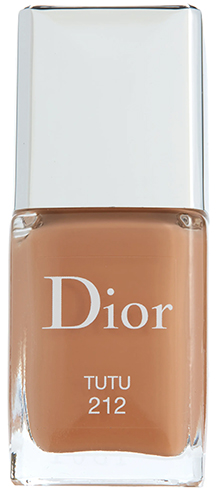 DIOR Vernis Gel Shine & Long Wear Nail Lacquer | 40plusstyle.com