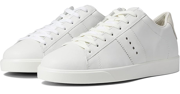 ECCO Street Lite Retro Sneakers | 40plusstyle.com