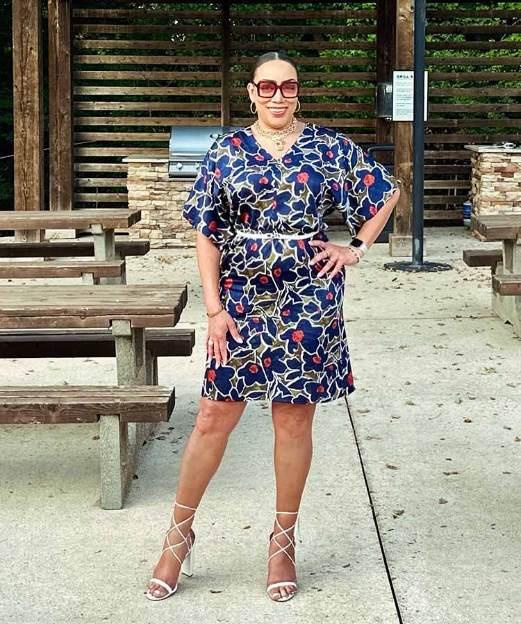 Erica in printed dress and heels | 40plusstyle.com