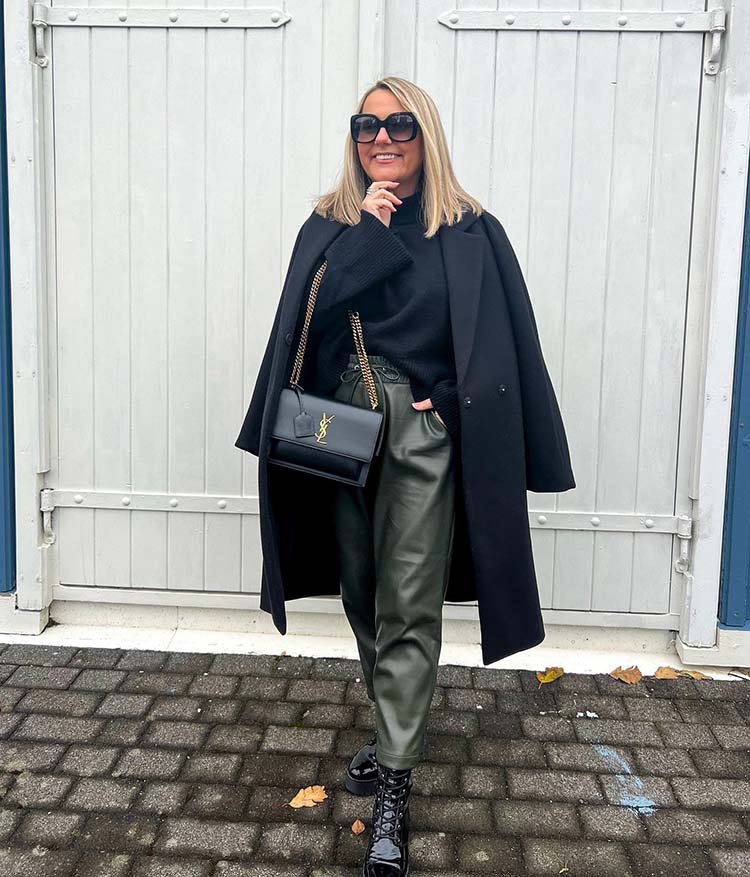 Timeless fall trends - Jona in leather pants and a wool coat | 40plusstyle.com