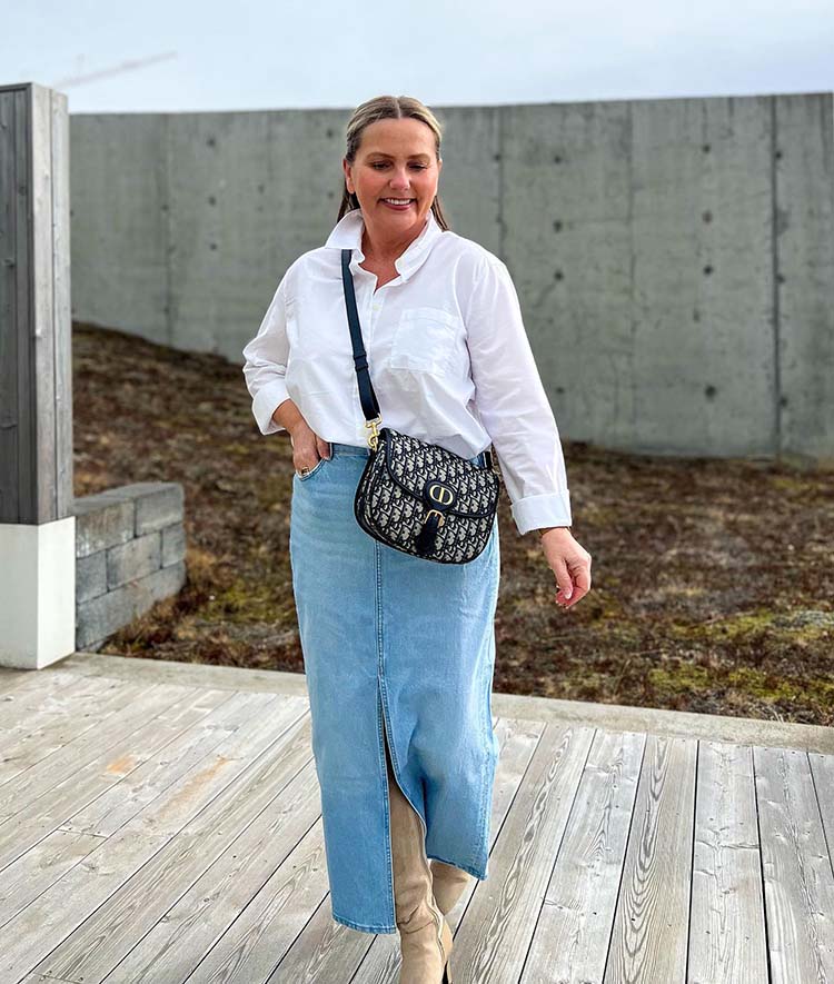 Casual wear outfits - Jona in a long denim skirt and white shirt | 40plusstyle.com