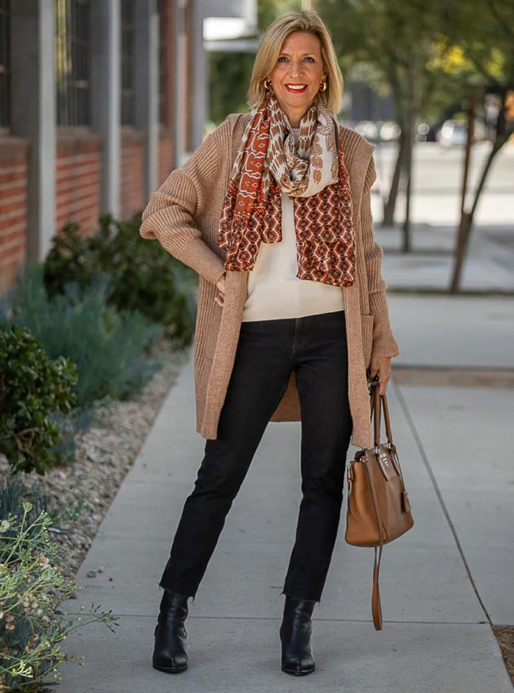 Fall fashion essentials for minimalists - Nora wears a neutral outfit and print scarf | 40plusstyle.com