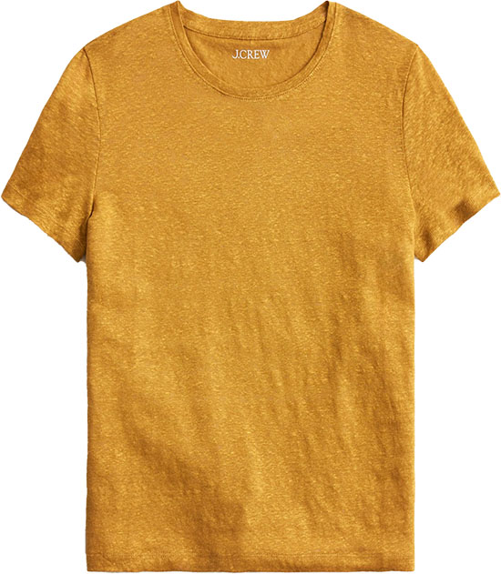 Travel clothes for women - linen tee | 40plusstyle.com