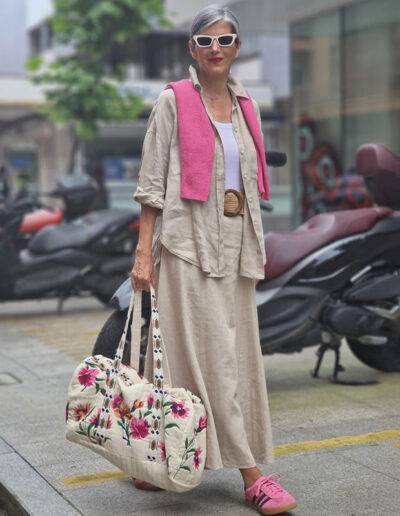 Mastering the art of spring layering | 40plusstyle.com