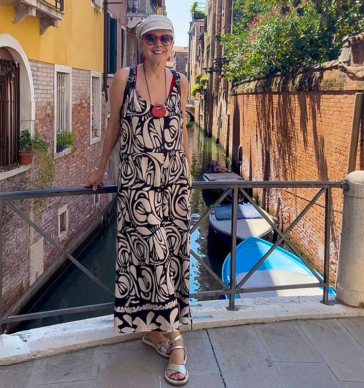 Stylish summer shoes built for sunshine and travel | 40plusstyle.com