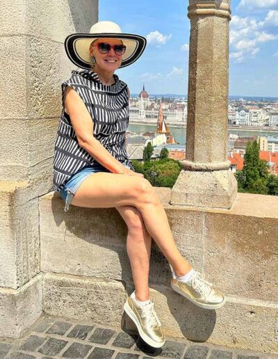 Traveling light this summer with all the stylish essentials you need | 40plusstyle.com