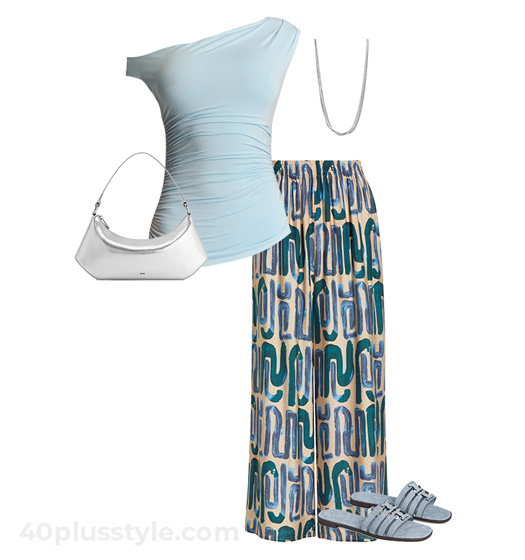 Blue pants outfit | 40plusstyle.com