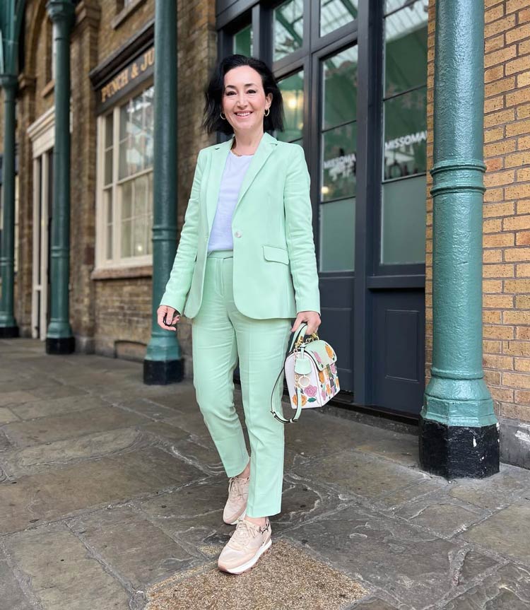 Green and pink outfit | 40plusstyle.com