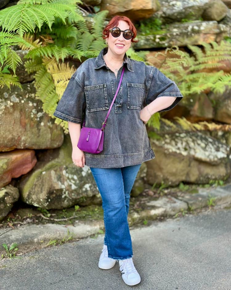 Kimba in a tunic and straight leg jeans | 40plusstyle.com