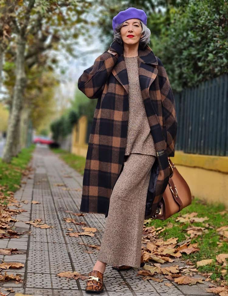 Carmen wears brown with purple | 40plusstyle.com