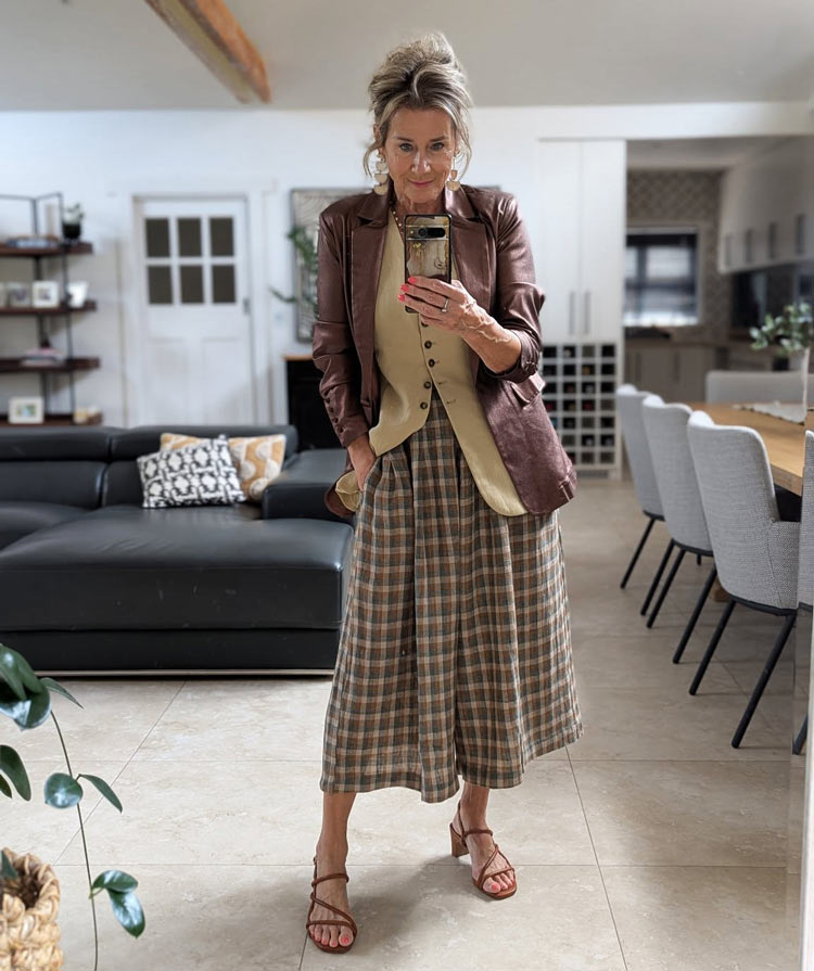 Suzie in blazer and check skirt | 40plusstyle.com