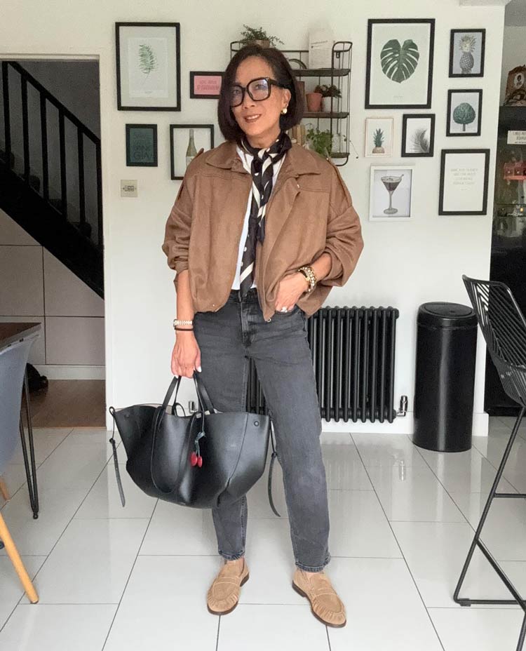 Abj in a neutral denim outfit | 40plusstyle.com