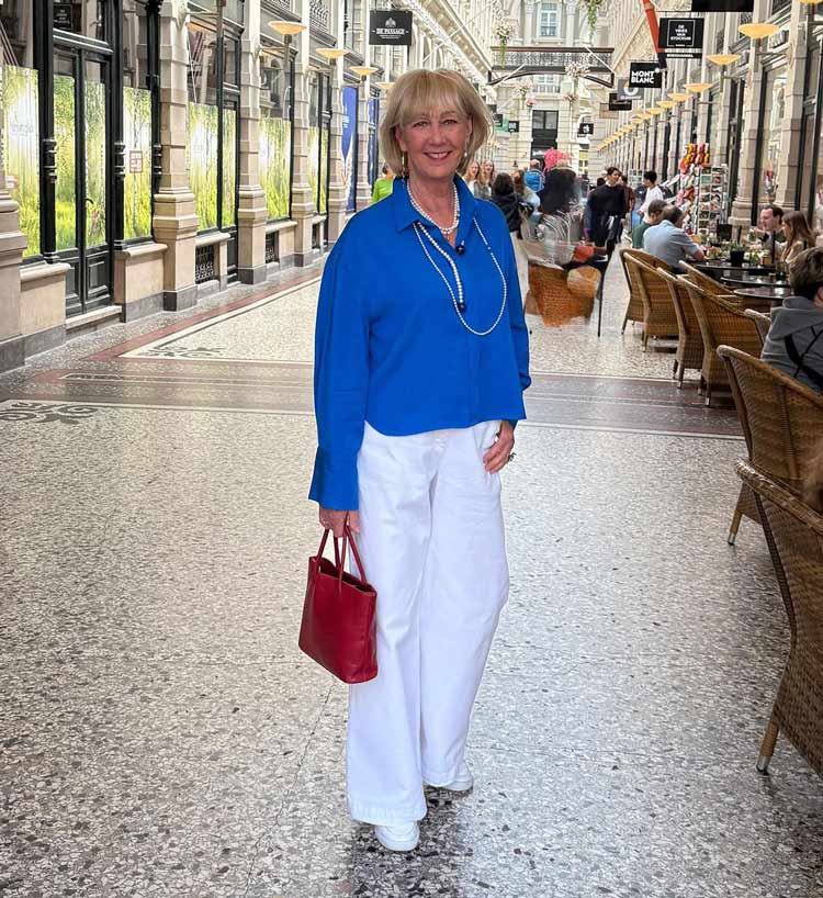 How to wear bold colors - Greetje wears red, white and blue | 40plusstyle.com