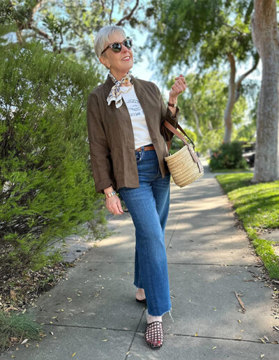 Spring trends to wear with your jeans | 40plusstyle.com