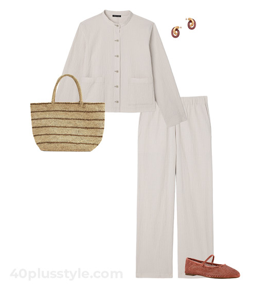 Cotton pucker check coords outfit | 40plusstyle.com