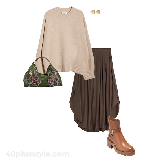 Skirt and chunky boots | 40plusstyle.com